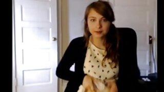 Uma sobrinha vídeo pornô com mulheres bem gostosas linda mamou o pau do tio e se rendeu a ele em um sofá confortável