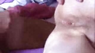Pai beijou a filha de 18 anos na buceta peluda no aniversário dela vídeo pornô de novinha bem gostosa